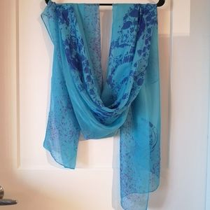 Sold Blue spotted scarf